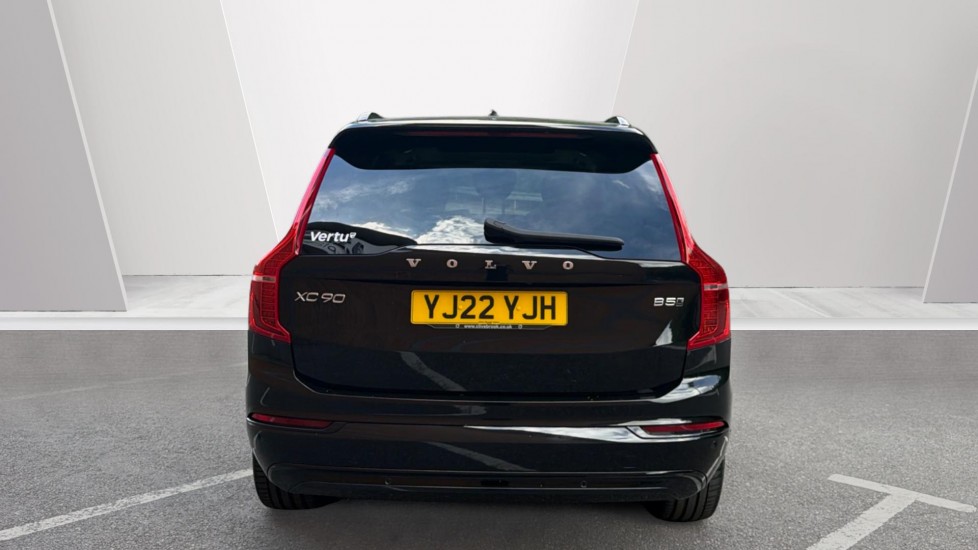 Volvo XC90 2.0 B5D [235] Plus Dark 5dr AWD Geartronic Diesel Estate - Image 7