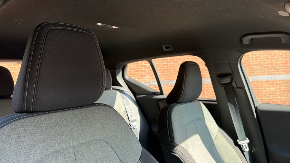 Volvo XC40 1.5 T4 Recharge PHEV Plus Dark 5dr Auto Estate - Image 30
