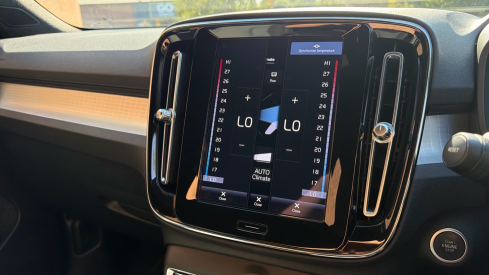 Volvo XC40 1.5 T4 Recharge PHEV Plus Dark 5dr Auto Estate - Image 58