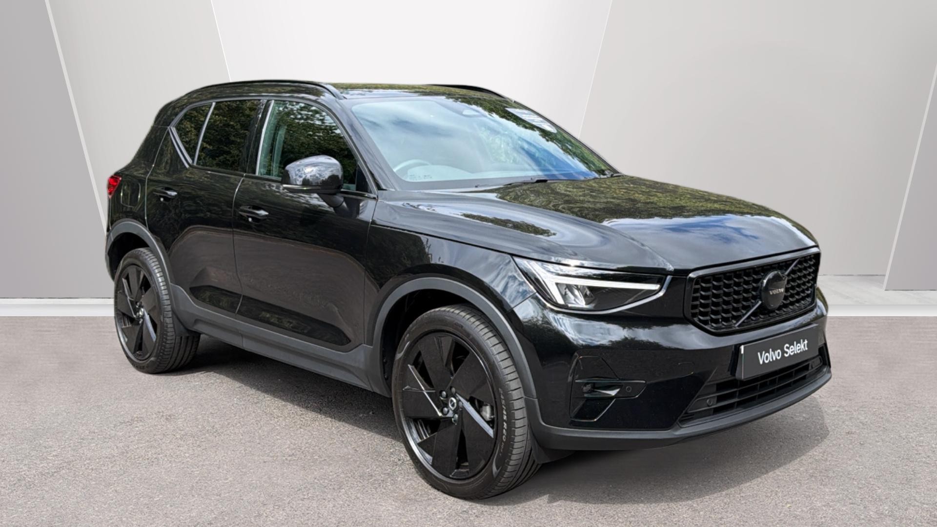 Volvo XC40 listing photo