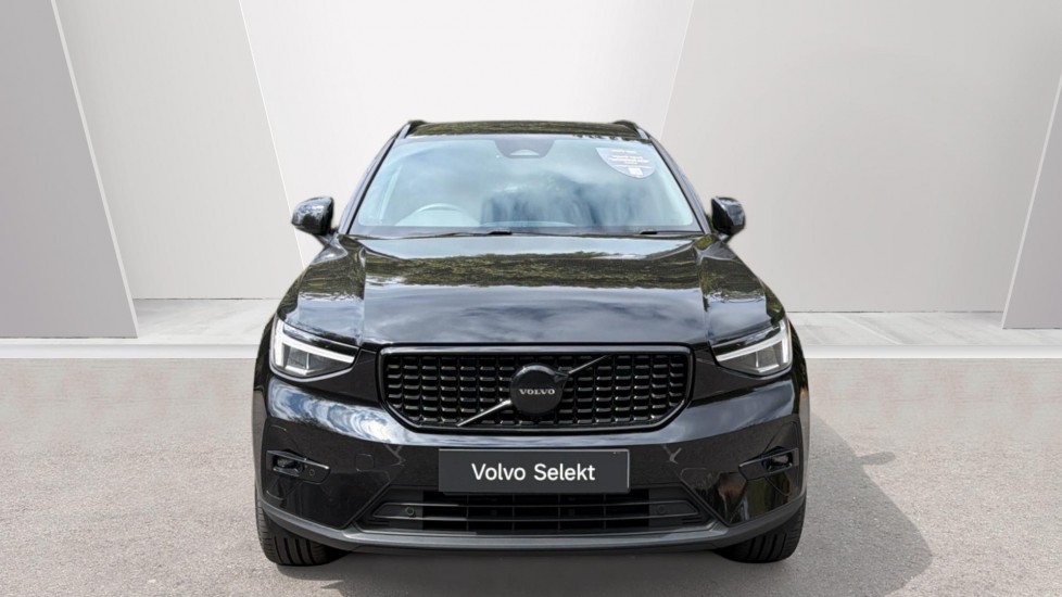 Volvo XC40 2.0 B4P Plus Black Edition 5dr Auto Petrol Estate - Image 8