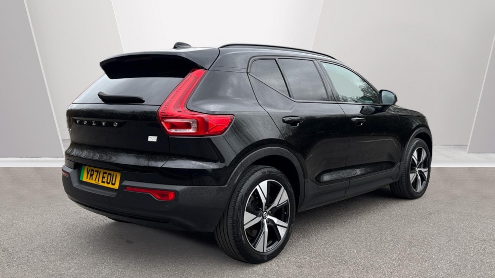 Volvo XC40 300kW Recharge Twin Plus 78kWh 5dr AWD Auto Electric Estate - Image 2