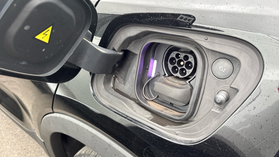 Volvo XC40 300kW Recharge Twin Plus 78kWh 5dr AWD Auto Electric Estate - Image 15