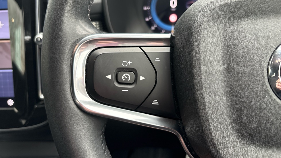 Volvo XC40 300kW Recharge Twin Plus 78kWh 5dr AWD Auto Electric Estate - Image 20