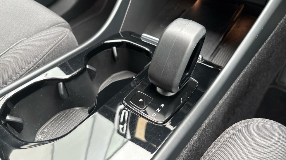 Volvo XC40 300kW Recharge Twin Plus 78kWh 5dr AWD Auto Electric Estate - Image 24