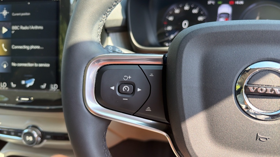 Volvo XC40 1.5 T5 Recharge PHEV Inscription Pro 5dr Auto Estate - Image 20