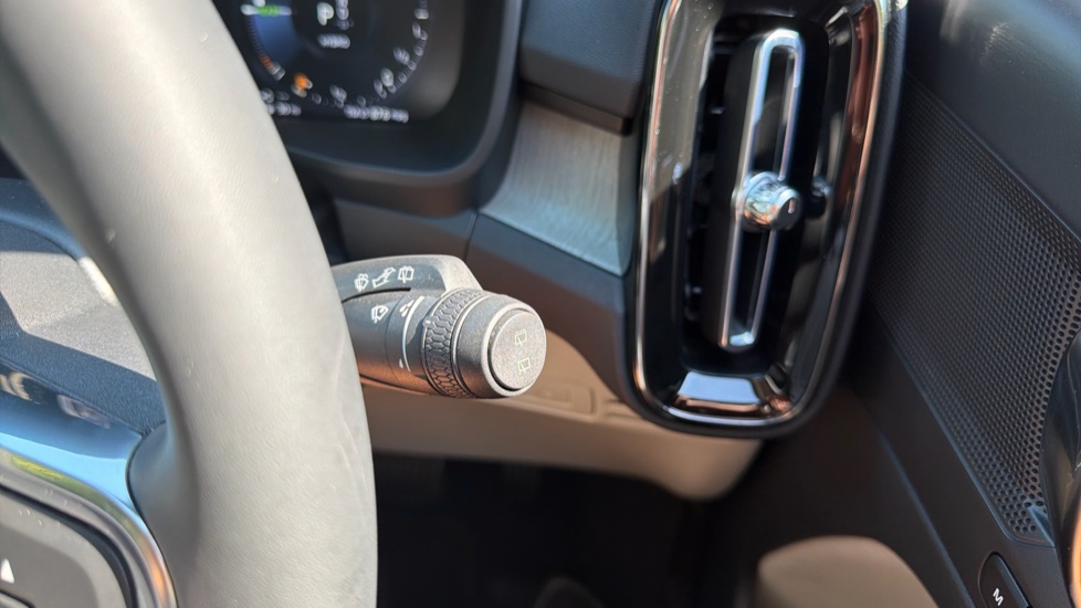 Volvo XC40 1.5 T5 Recharge PHEV Inscription Pro 5dr Auto Estate - Image 50