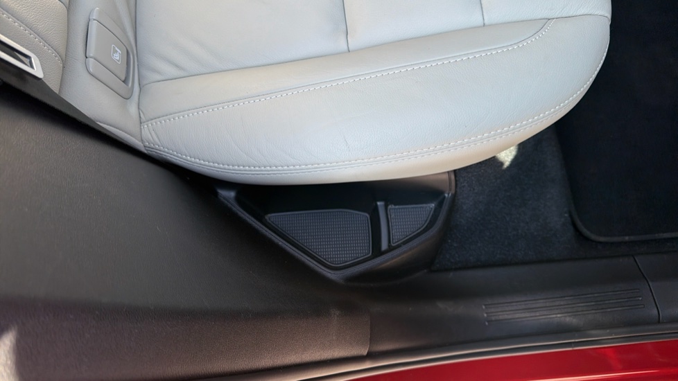 Volvo XC40 1.5 T5 Recharge PHEV Inscription Pro 5dr Auto Estate - Image 53