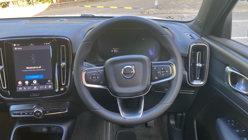 Volvo XC40 300kW Recharge Twin Core 82kWh 5dr AWD Auto Electric Estate - Image 10