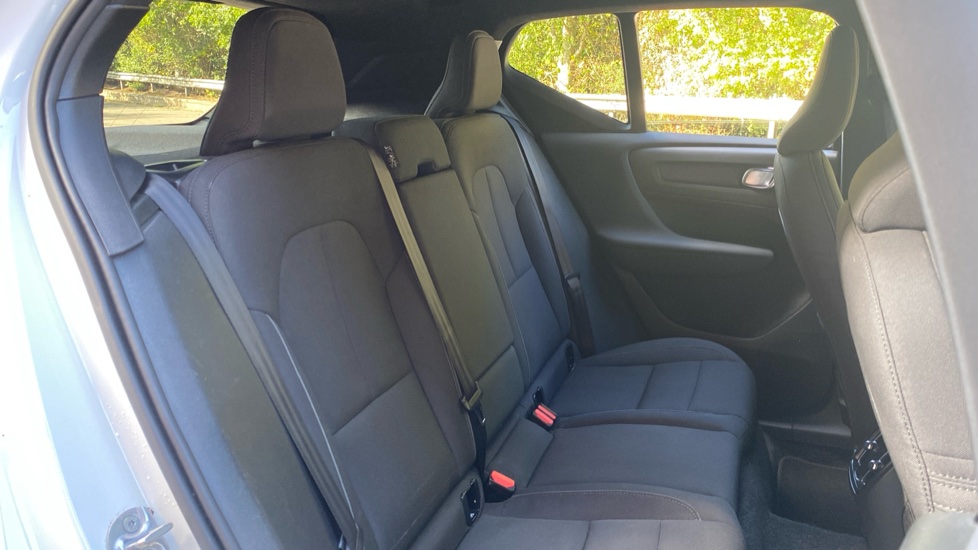 Volvo XC40 300kW Recharge Twin Core 82kWh 5dr AWD Auto Electric Estate - Image 19