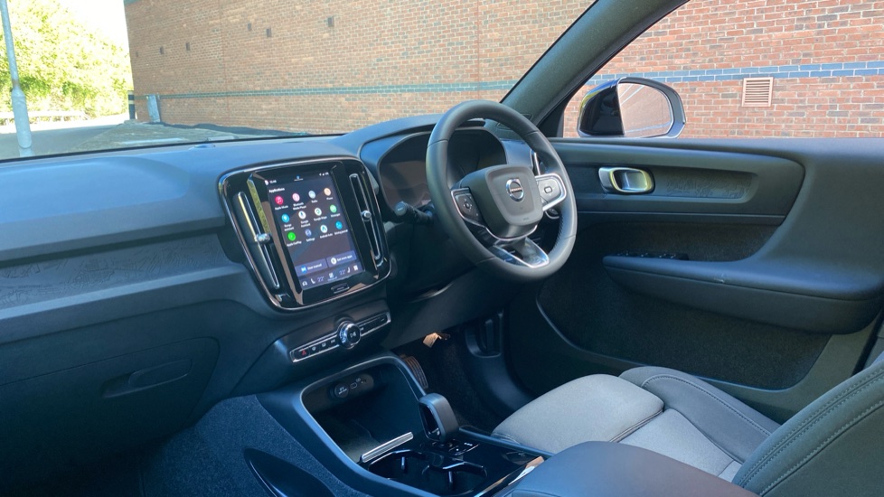 Volvo XC40 300kW Recharge Twin Core 82kWh 5dr AWD Auto Electric Estate - Image 21
