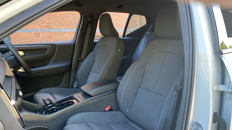 Volvo XC40 300kW Recharge Twin Core 82kWh 5dr AWD Auto Electric Estate - Image 25
