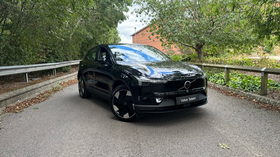 Volvo EX30 200kW SM Extended Range Plus 69kWh 5dr Auto Electric Estate - Image 53