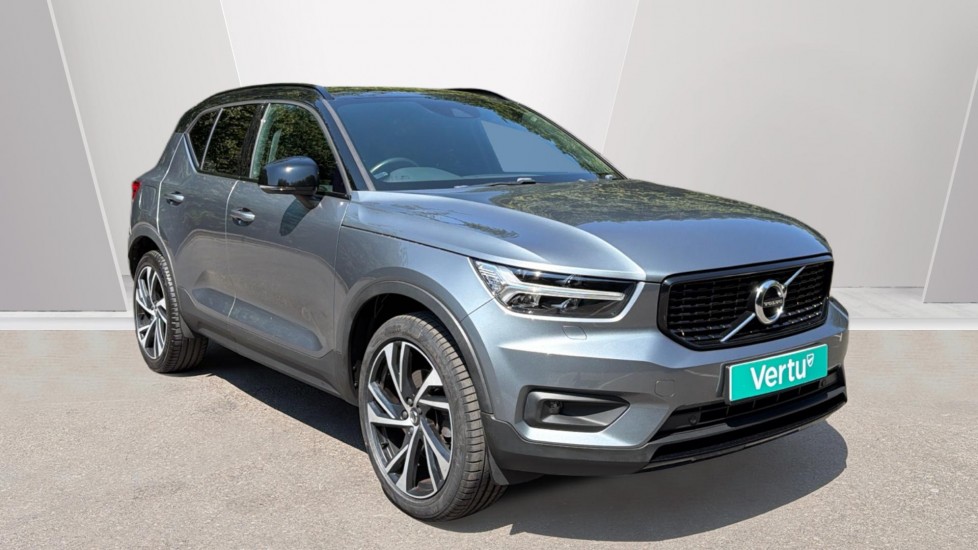 Volvo XC40 2.0 D3 R DESIGN Pro 5dr AWD Geartronic Diesel Estate - Image 1