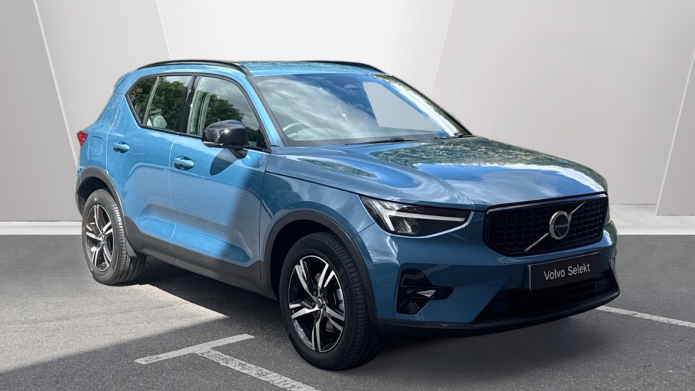 Volvo XC40 2.0 B3P Plus Dark 5dr Auto Petrol Estate - Image 1