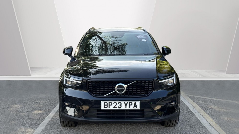 Volvo XC40 2.0 B3P Plus Dark 5dr Auto Petrol Estate - Image 8