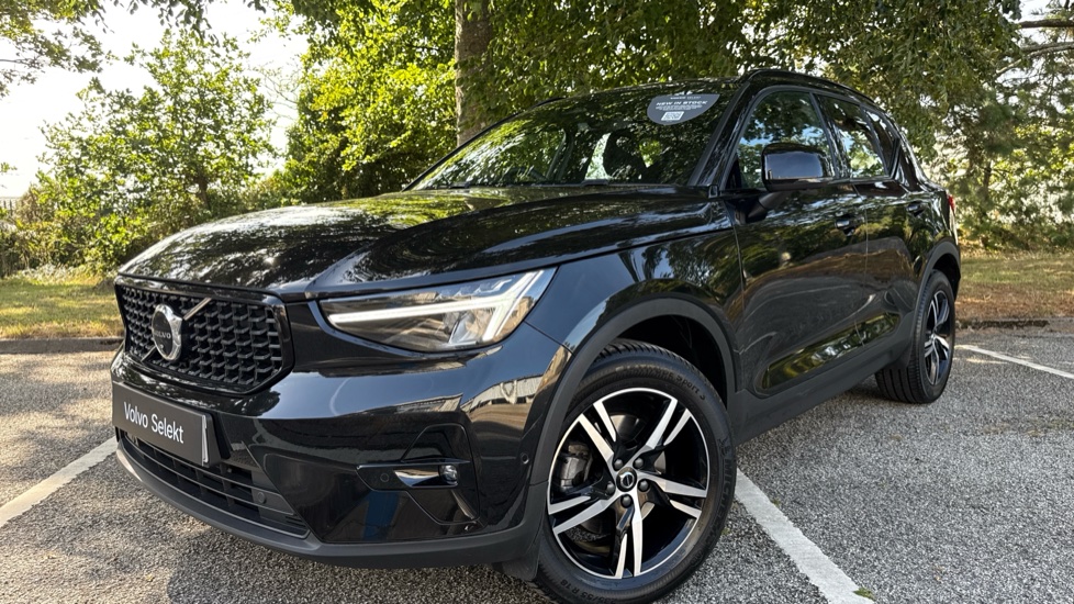 Volvo XC40 2.0 B3P Plus Dark 5dr Auto Petrol Estate - Image 47