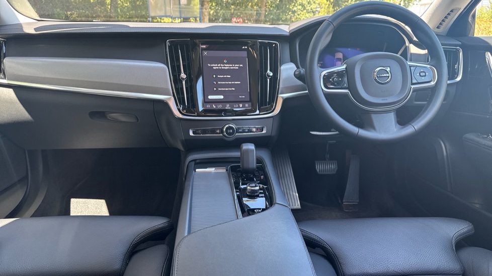 Volvo V90 2.0 B4P Plus Dark 5dr Auto Petrol Estate - Image 5