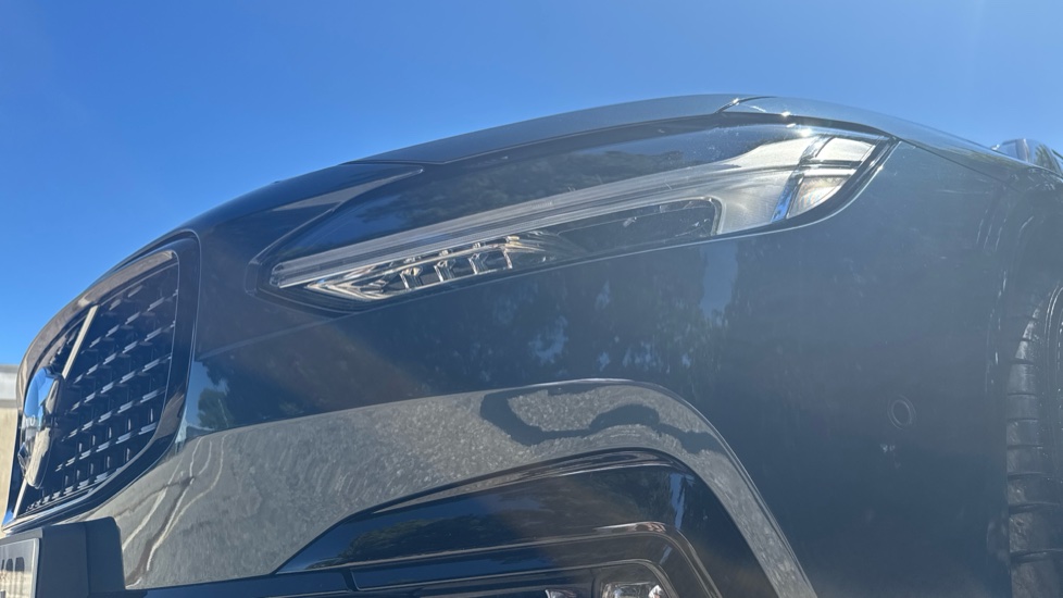 Volvo V90 2.0 B4P Plus Dark 5dr Auto Petrol Estate - Image 46