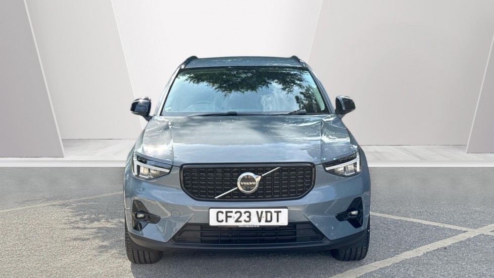 Volvo XC40 2.0 B3P Plus Dark 5dr Auto Petrol Estate - Image 8