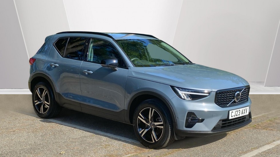 Volvo XC40 2.0 B3P Plus Dark 5dr Auto Petrol Estate - Image 1