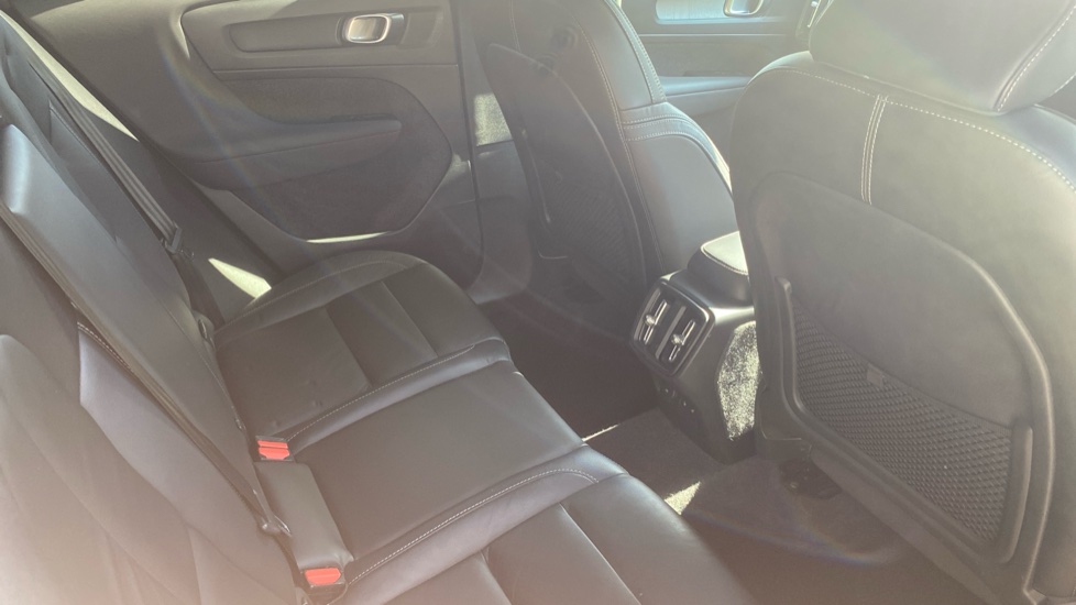 Volvo XC40 2.0 B3P Plus Dark 5dr Auto Petrol Estate - Image 6