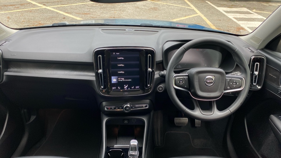 Volvo XC40 1.5 T5 Recharge PHEV Ultimate Dark 5dr Auto Estate - Image 5