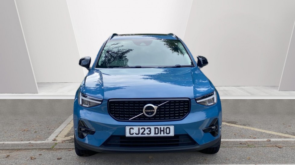 Volvo XC40 1.5 T5 Recharge PHEV Ultimate Dark 5dr Auto Estate - Image 8