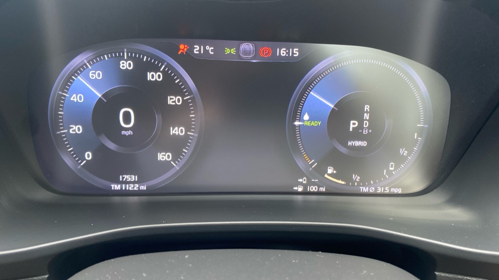 Volvo XC40 1.5 T5 Recharge PHEV Ultimate Dark 5dr Auto Estate - Image 11