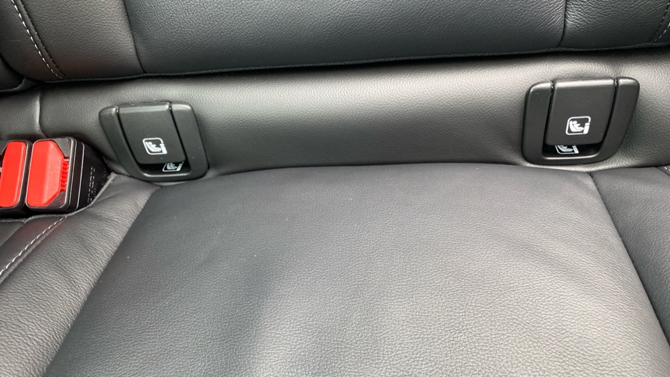 Volvo XC40 1.5 T5 Recharge PHEV Ultimate Dark 5dr Auto Estate - Image 38