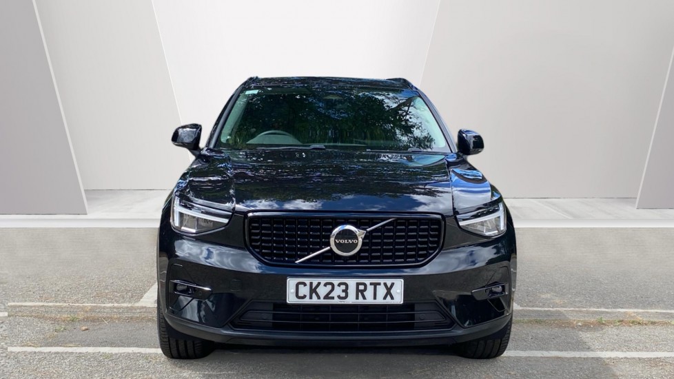 Volvo XC40 2.0 B3P Plus Dark 5dr Auto Petrol Estate - Image 8