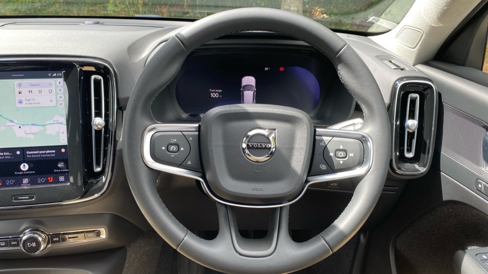 Volvo XC40 2.0 B3P Plus Dark 5dr Auto Petrol Estate - Image 10