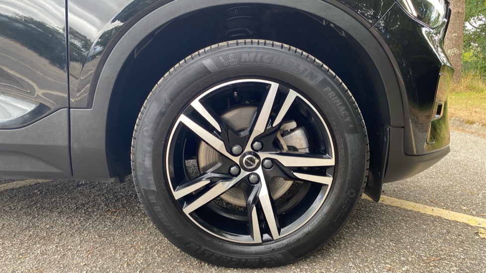 Volvo XC40 2.0 B3P Plus Dark 5dr Auto Petrol Estate - Image 37