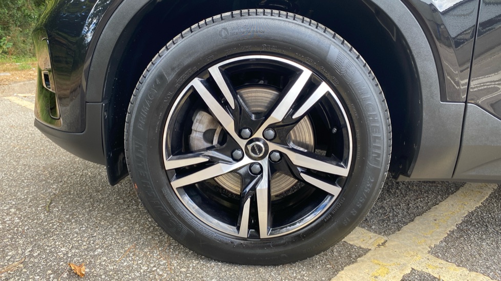 Volvo XC40 2.0 B3P Plus Dark 5dr Auto Petrol Estate - Image 38