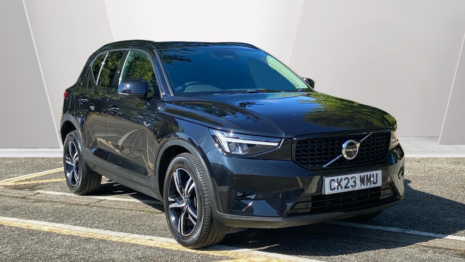 Volvo XC40 dealer public-web source image