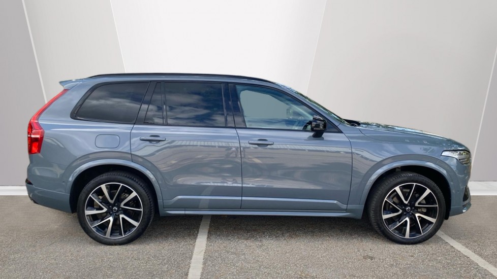 Volvo XC90 2.0 B5D [235] Plus Dark 5dr AWD Geartronic Diesel Estate - Image 3