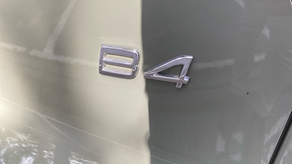 Volvo XC40 2.0 B4P Plus Dark 5dr Auto Petrol Estate - Image 43