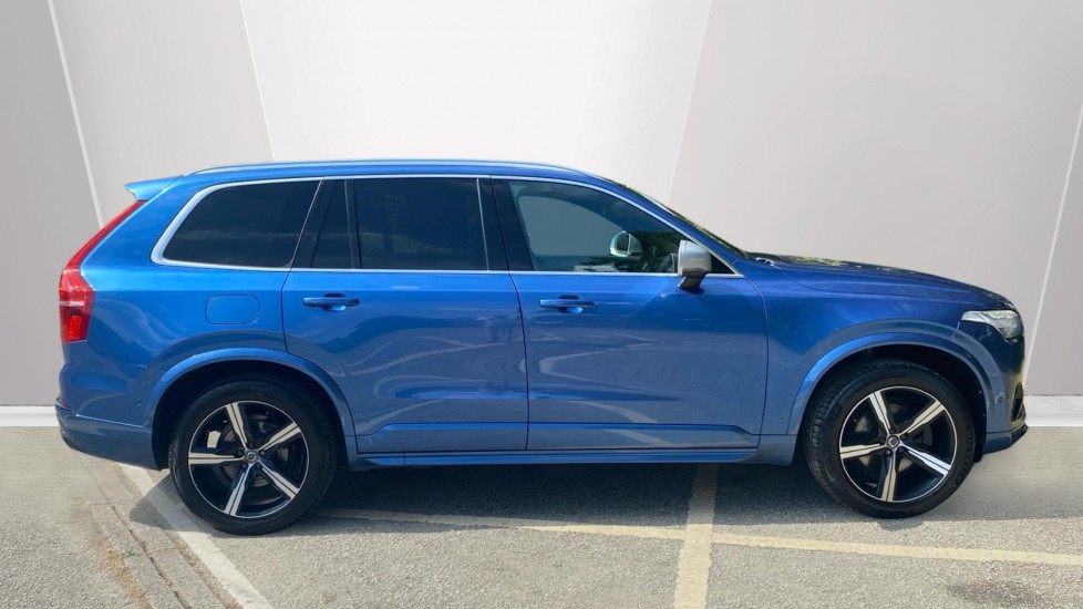 Volvo XC90 2.0 D5 R DESIGN 5dr AWD Geartronic Diesel Estate - Image 3