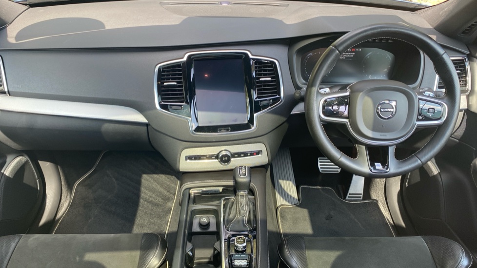 Volvo XC90 2.0 D5 R DESIGN 5dr AWD Geartronic Diesel Estate - Image 5