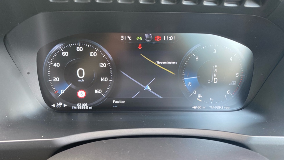 Volvo XC90 2.0 D5 R DESIGN 5dr AWD Geartronic Diesel Estate - Image 11