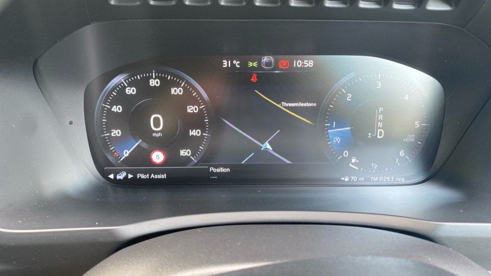 Volvo XC90 2.0 D5 R DESIGN 5dr AWD Geartronic Diesel Estate - Image 37