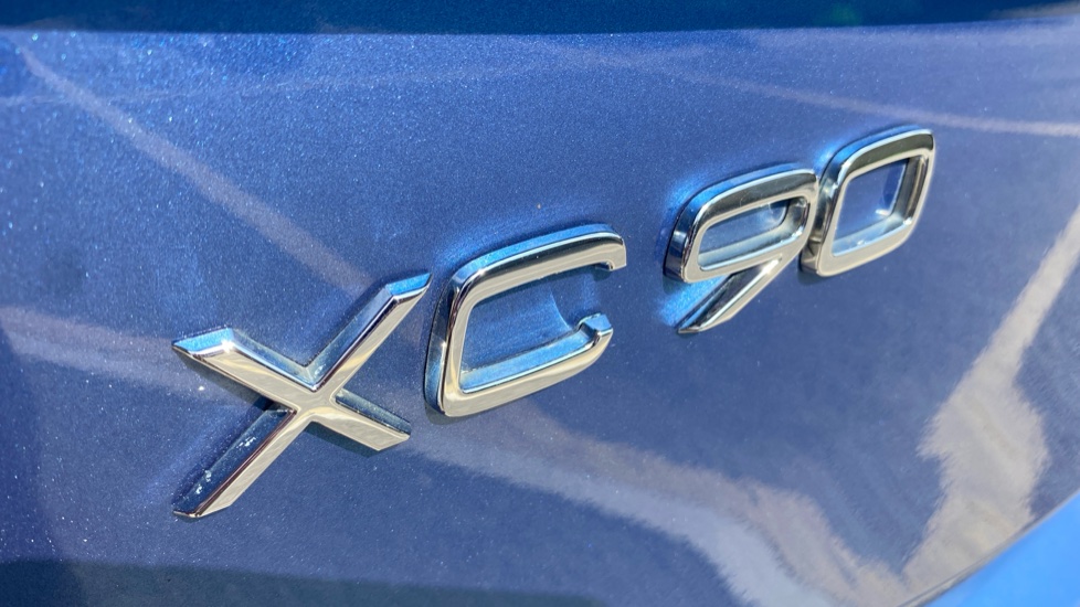 Volvo XC90 2.0 D5 R DESIGN 5dr AWD Geartronic Diesel Estate - Image 44