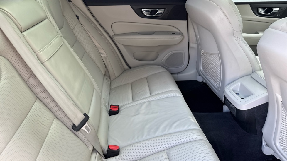 Volvo V60 2.0 D4 [190] Inscription Plus 5dr Auto Diesel Estate - Image 6