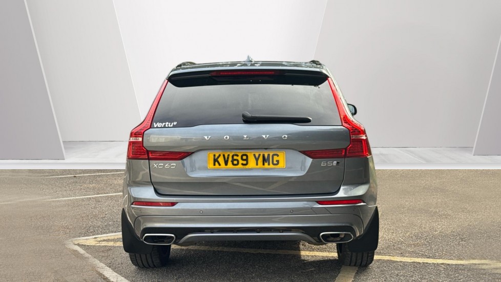 Volvo XC60 2.0 B5D R DESIGN Pro 5dr AWD Geartronic Diesel Estate - Image 8
