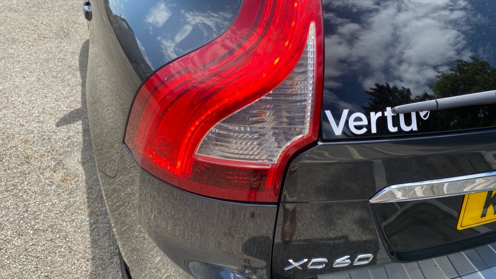 Volvo XC60 D5 [220] SE Lux Nav 5dr AWD Geartronic Diesel Estate - Image 53