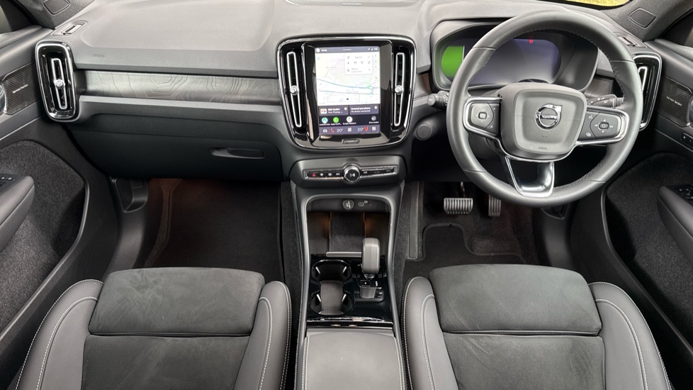 Volvo C40 300kW Recharge Twin Ultimate 82kWh 5dr AWD Auto Electric Estate - Image 5