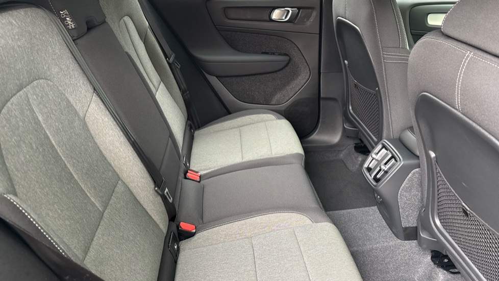 Volvo XC40 2.0 B3P Core 5dr Auto Petrol Estate - Image 6