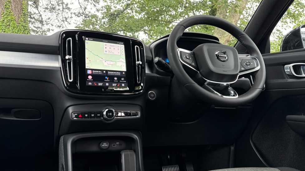 Volvo XC40 2.0 B3P Core 5dr Auto Petrol Estate - Image 38