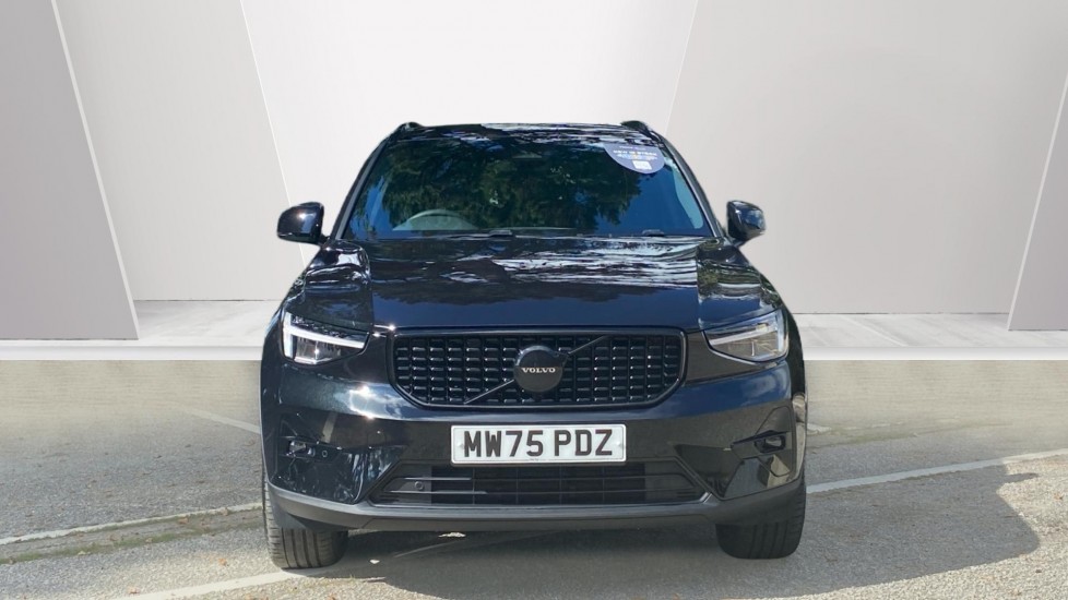 Volvo XC40 2.0 B3P Plus Black Edition 5dr Auto Petrol Estate - Image 8