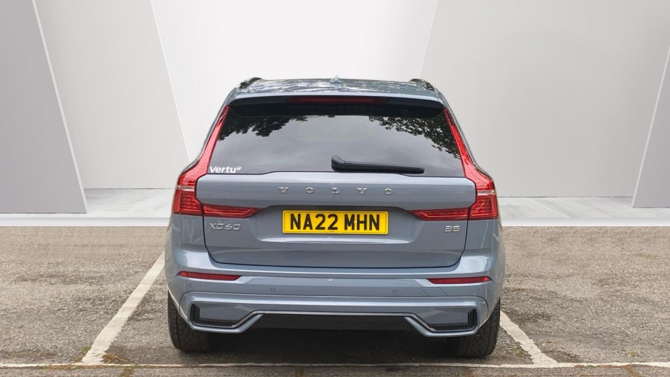 Volvo XC60 2.0 B5P R DESIGN 5dr Geartronic Petrol Estate - Image 7